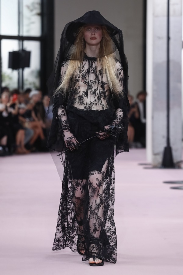 アン ドゥムルメステール(ANN DEMEULEMEESTER) 2019年春夏