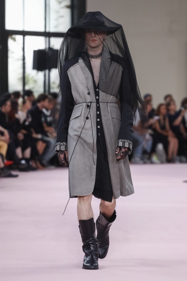 アン ドゥムルメステール(ANN DEMEULEMEESTER) 2019年春夏ウィメンズ&メンズコレクション  - 写真36