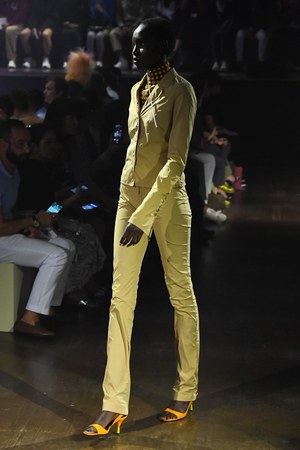 ケンゾー 2019年春夏ウィメンズコレクション - 服の上で“出会う”奇跡｜写真2