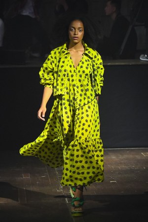 ケンゾー 2019年春夏ウィメンズコレクション - 服の上で“出会う”奇跡｜写真25