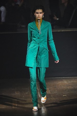 ケンゾー 2019年春夏ウィメンズコレクション - 服の上で“出会う”奇跡｜写真32