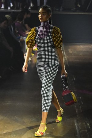 ケンゾー 2019年春夏ウィメンズコレクション - 服の上で“出会う”奇跡｜写真35