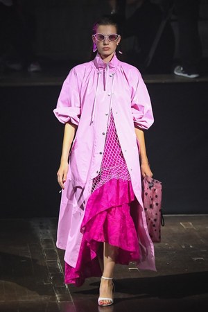 ケンゾー 2019年春夏ウィメンズコレクション - 服の上で“出会う”奇跡｜写真37
