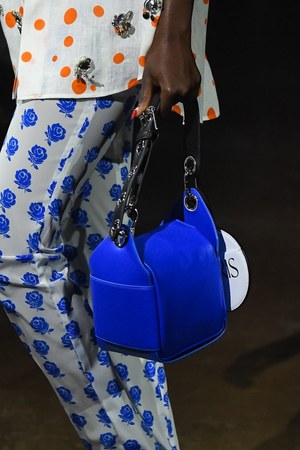 ケンゾー 2019年春夏ウィメンズコレクション - 服の上で“出会う”奇跡｜写真54