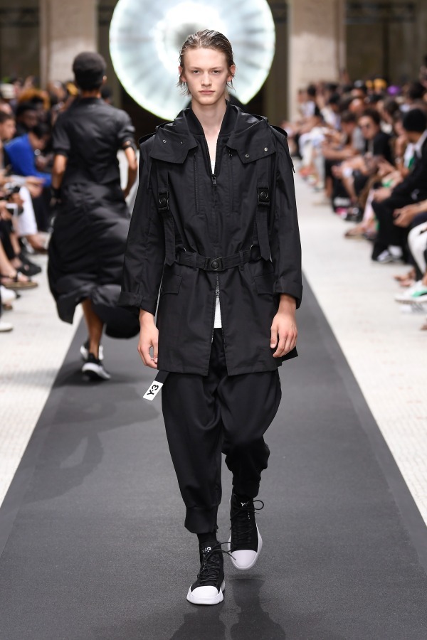 ワイスリー(Y-3) 2019年春夏ウィメンズ&メンズコレクション