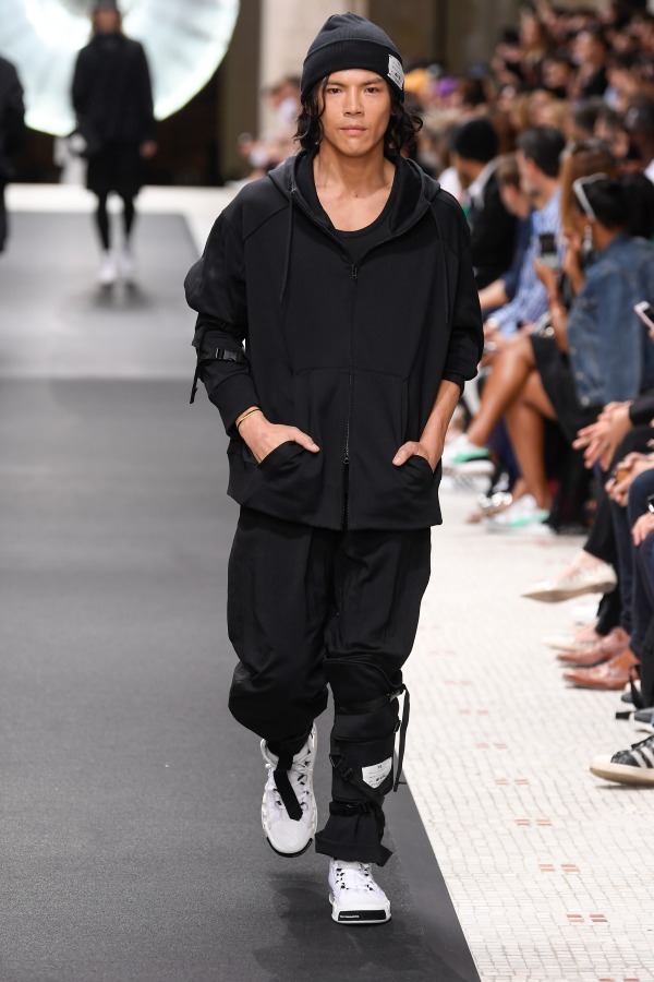 ワイスリー(Y-3) 2019年春夏ウィメンズ&メンズコレクション シルエット - 写真13