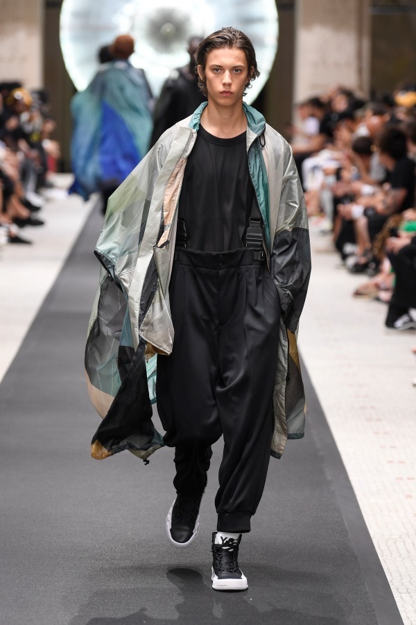 ワイスリー(Y-3) 2019年春夏ウィメンズ&メンズコレクション シルエット - 写真45