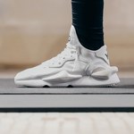 Y-3 2019年春夏コレクション - 風を纏い、空間を味方にする服｜写真55