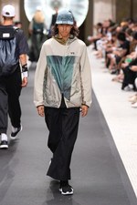 Y-3 2019年春夏コレクション - 風を纏い、空間を味方にする服｜写真40