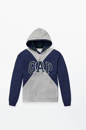 GAPスウェットシャツがバルマンやMSGM、ディースクエアードら8組の ...