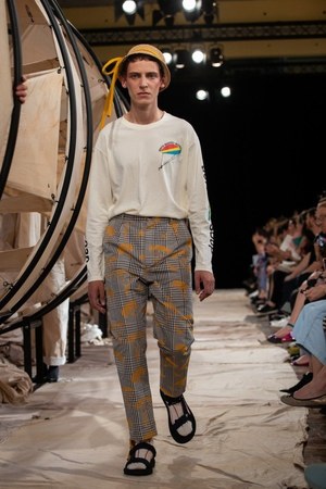 ヘンリック ヴィブスコフ(HENRIK VIBSKOV) 2019年春夏ウィメンズ&メンズコレクション  - 写真18