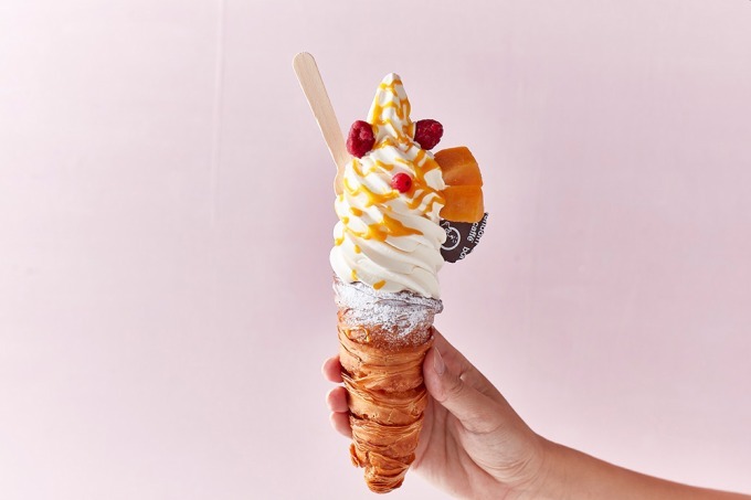 トレンド｜六本木ヒルズのひんやりスイーツ、夏らしい"イエロー"の限定パフェやドリンクなど