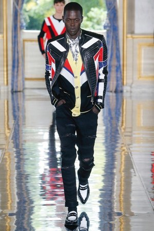 バルマン オム 2019年春夏コレクション - マイケル・ジャクソンの意思を継ぐ“ワールドツアー”｜写真33
