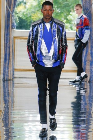バルマン オム 2019年春夏コレクション - マイケル・ジャクソンの意思を継ぐ“ワールドツアー”｜写真37