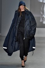 ジュン・ジー(JUUN.J) 2019年春夏コレクション - 重ねて増幅するモードの妙｜写真12