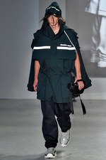 ジュン・ジー(JUUN.J) 2019年春夏コレクション - 重ねて増幅するモードの妙｜写真17