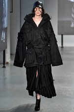 ジュン・ジー(JUUN.J) 2019年春夏コレクション - 重ねて増幅するモードの妙｜写真18