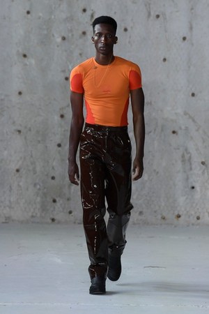 ゲーエムベーハー(GmbH) 2019年春夏ウィメンズ&メンズコレクション  - 写真9