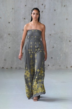 ゲーエムベーハー(GmbH) 2019年春夏ウィメンズ&メンズコレクション  - 写真14