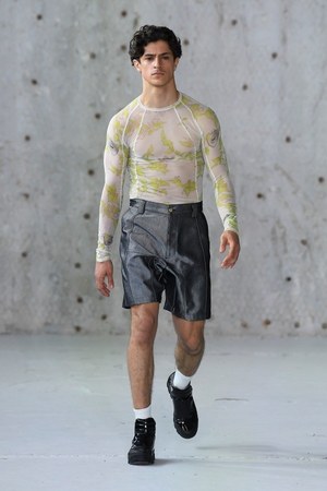 ゲーエムベーハー(GmbH) 2019年春夏ウィメンズ&メンズコレクション  - 写真28