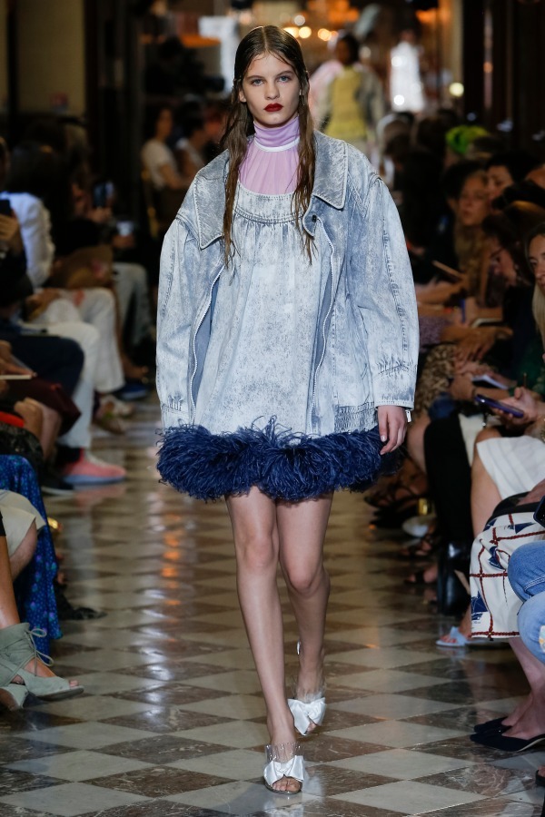 ミュウミュウ(MIU MIU) 2019年リゾートウィメンズコレクション  - 写真27