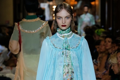 ミュウミュウ Miu Miu コレクション ファッションプレス ミュウミュウ Miu Miu コレクション ファッションプレス