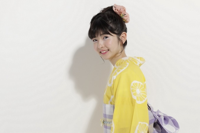 ゆかたメイク18年夏 人気ラベンダーアイシャドウをフルーツカラー浴衣に合わせて ファッションプレス ゆかたメイク18年夏 人気ラベンダーアイシャドウをフルーツカラー浴衣に合わせて ファッションプレス