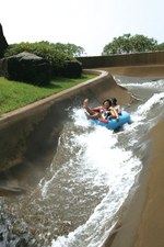 ジャンプショップ限定 チョッパー ウォーターガーデン 写真7/9｜千葉最大級のプール「蓮沼ウォーターガーデン」、全長