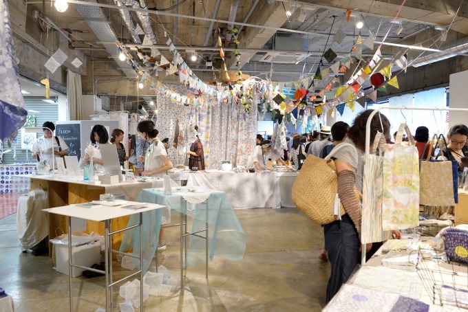 手紙社主催「布博」を町田で開催 - 全国の布作家がハンカチや靴下を展示・販売｜写真2