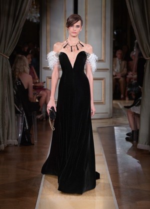 ジョルジオ アルマーニ プリヴェ(GIORGIO ARMANI PRIVÉ) 2018-19年秋冬ウィメンズコレクション  - 写真65