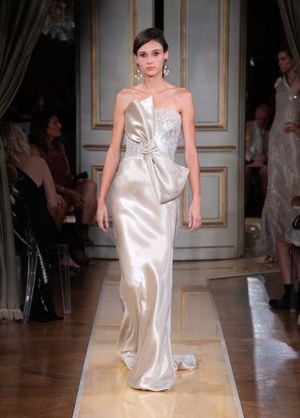 ジョルジオ アルマーニ プリヴェ(GIORGIO ARMANI PRIVÉ) 2018-19年秋冬ウィメンズコレクション  - 写真92