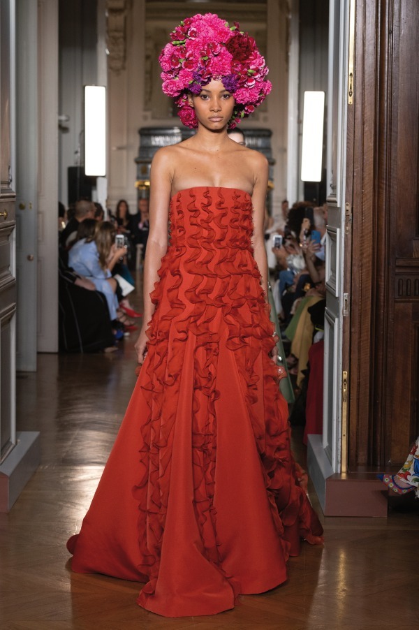 ヴァレンティノ オートクチュール(VALENTINO Haute Couture) 2018-19年秋冬ウィメンズコレクション シルエット - 写真36
