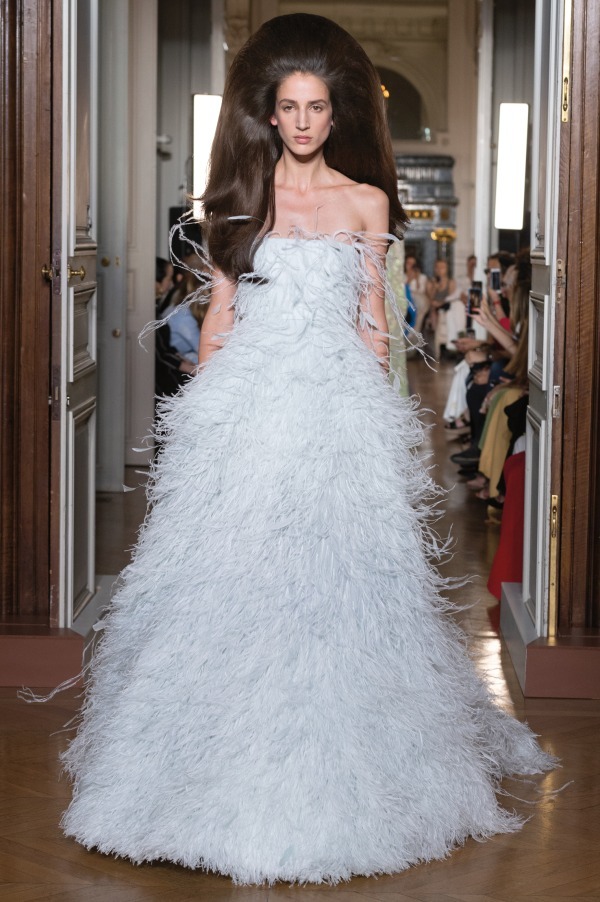 ヴァレンティノ オートクチュール(VALENTINO Haute Couture) 2018-19年秋冬ウィメンズコレクション シルエット - 写真43