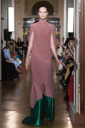 ヴァレンティノ オートクチュール(VALENTINO Haute Couture) 2018-19年秋冬ウィメンズコレクション  - 写真13