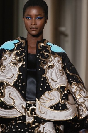 ヴァレンティノ オートクチュール(VALENTINO Haute Couture) 2018-19年秋冬ウィメンズコレクション  - 写真24