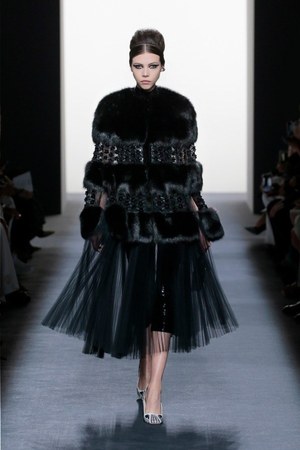 フェンディ オートクチュール(FENDI Haute Couture ) 2018-19年秋冬ウィメンズコレクション  - 写真12