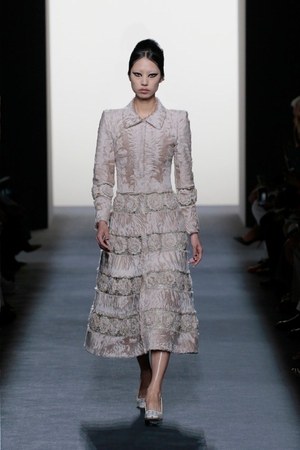 フェンディ オートクチュール(FENDI Haute Couture ) 2018-19年秋冬ウィメンズコレクション  - 写真29