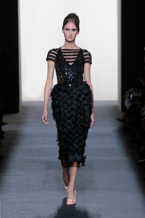 フェンディ オートクチュール(FENDI Haute Couture ) 2018-19年秋冬ウィメンズコレクション  - 写真37