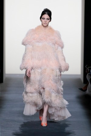 フェンディ オートクチュール(FENDI Haute Couture ) 2018-19年秋冬ウィメンズコレクション  - 写真47