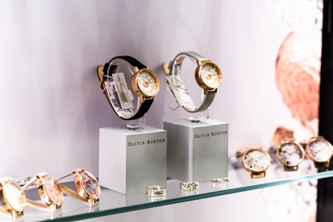 オリビア・バートン(OLIVIA BURTON) フラワーウォッチ｜写真17