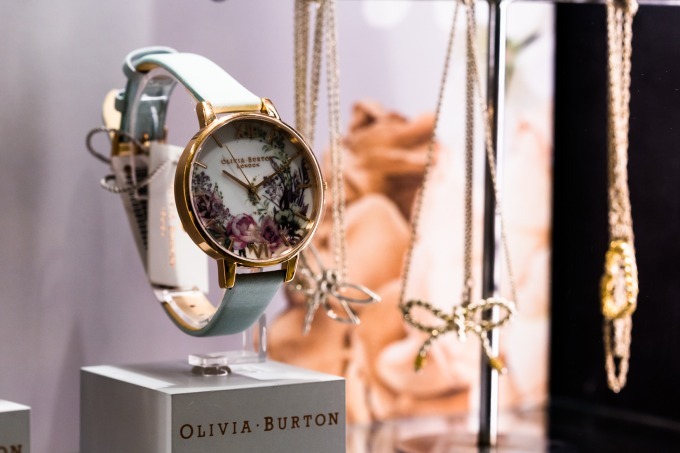 オリビア・バートン(OLIVIA BURTON) フラワーウォッチ｜写真15