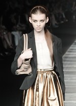 マーキュリーデュオ 2012-13年秋冬コレクション - ミニマルなレディのコーディネイトを披露｜写真2