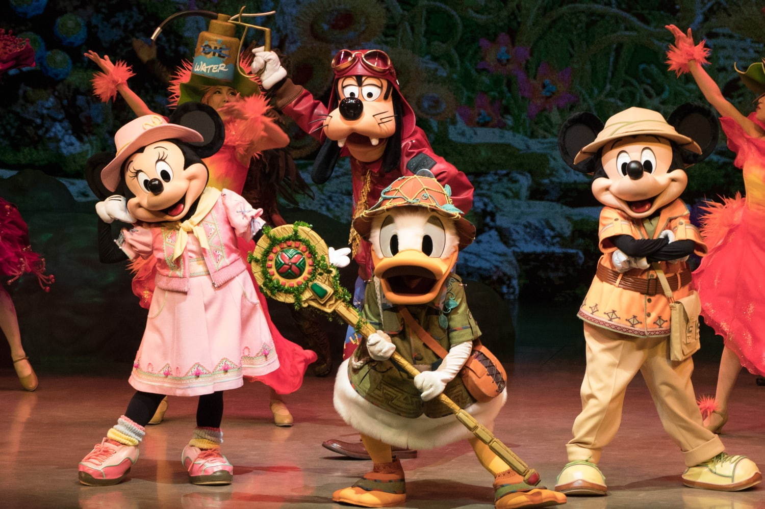東京ディズニーシーの新ショー ソング オブ ミラージュ ミッキーマウスによる時空を超えた大冒険 ファッションプレス 東京ディズニーシーの新ショー ソング オブ ミラージュ ミッキーマウスによる時空を超えた大冒険 ファッションプレス
