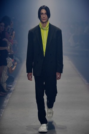 ヒューゴ(HUGO) 2019年春夏ウィメンズ&メンズコレクション  - 写真2