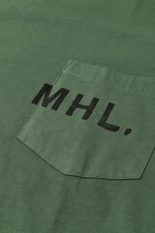 MHL.×アーバンリサーチの"秋色"Tシャツ、ロゴ入り胸ポケットが印象的なロングスリーブ｜写真7