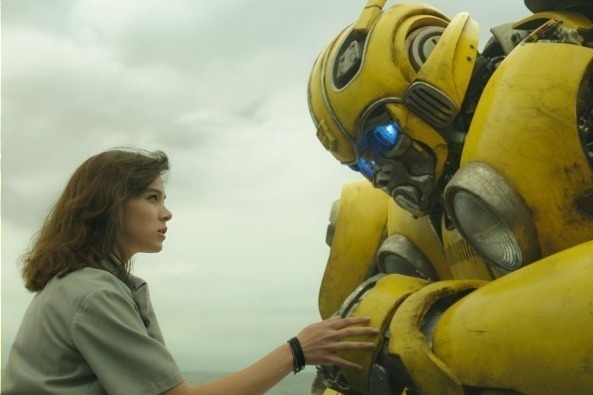 映画『バンブルビー』トランスフォーマー1作目以前を描く、初のスピンオフ