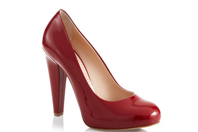 バリーから、スタイルに合わせて選べる万能パンプスコレクションが登場