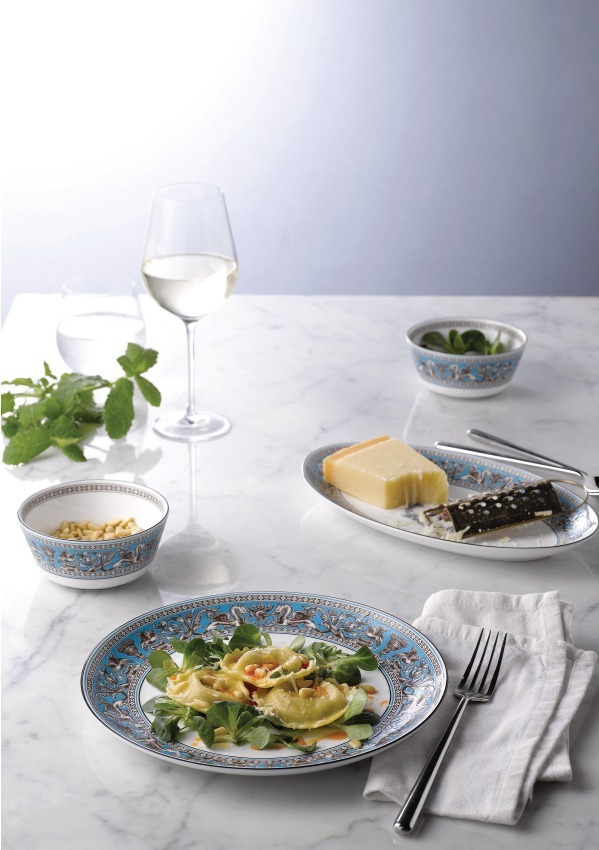 ウェッジウッド「フロレンティーン ターコイズ」新作、日本の食卓にぴったりなターコイズの絵柄食器｜写真11