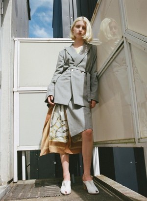 ミハラ ヤスヒロ(MIHARA YASUHIRO) 2019年リゾートウィメンズコレクション  - 写真21