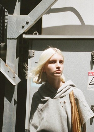 ミハラ ヤスヒロ(MIHARA YASUHIRO) 2019年リゾートウィメンズコレクション  - 写真23